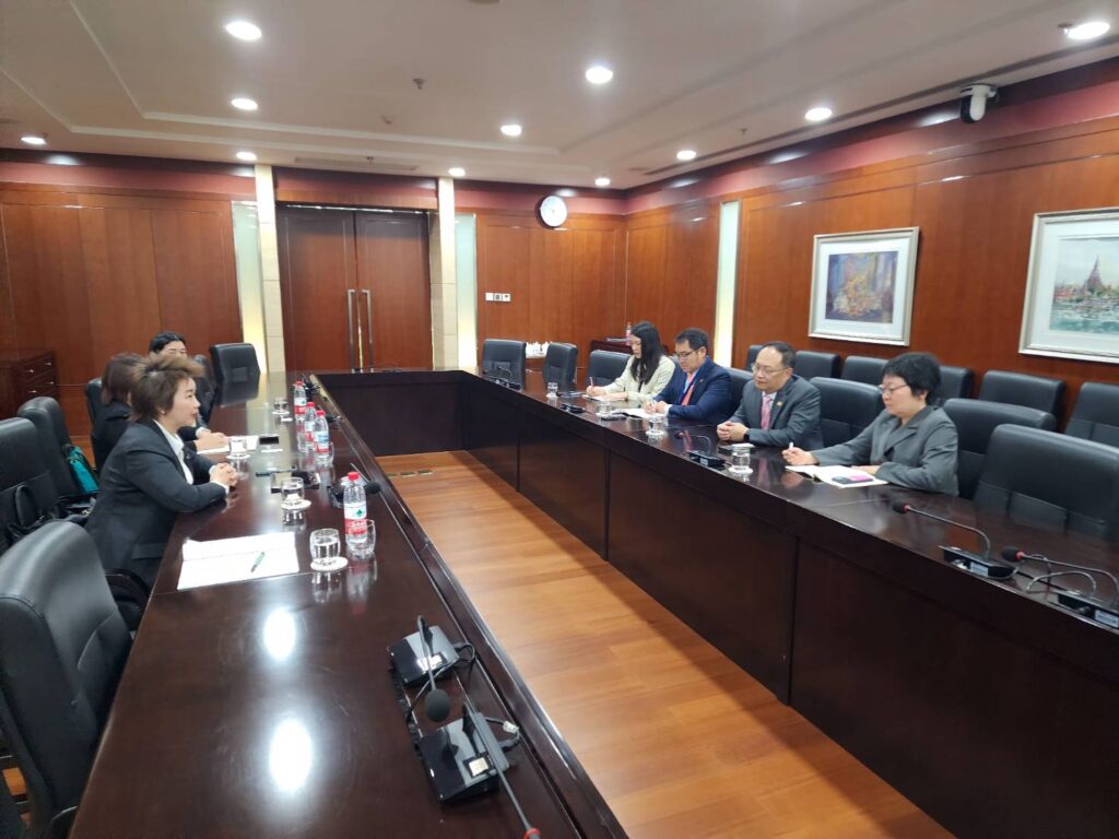 นาโนเทค สวทช. เข้าพบเอกอัครราชทูต ณ กรุงปักกิ่ง เพื่อหารือความร่วมมือด้านวิจัยและนวัตกรรมไทย–จีน